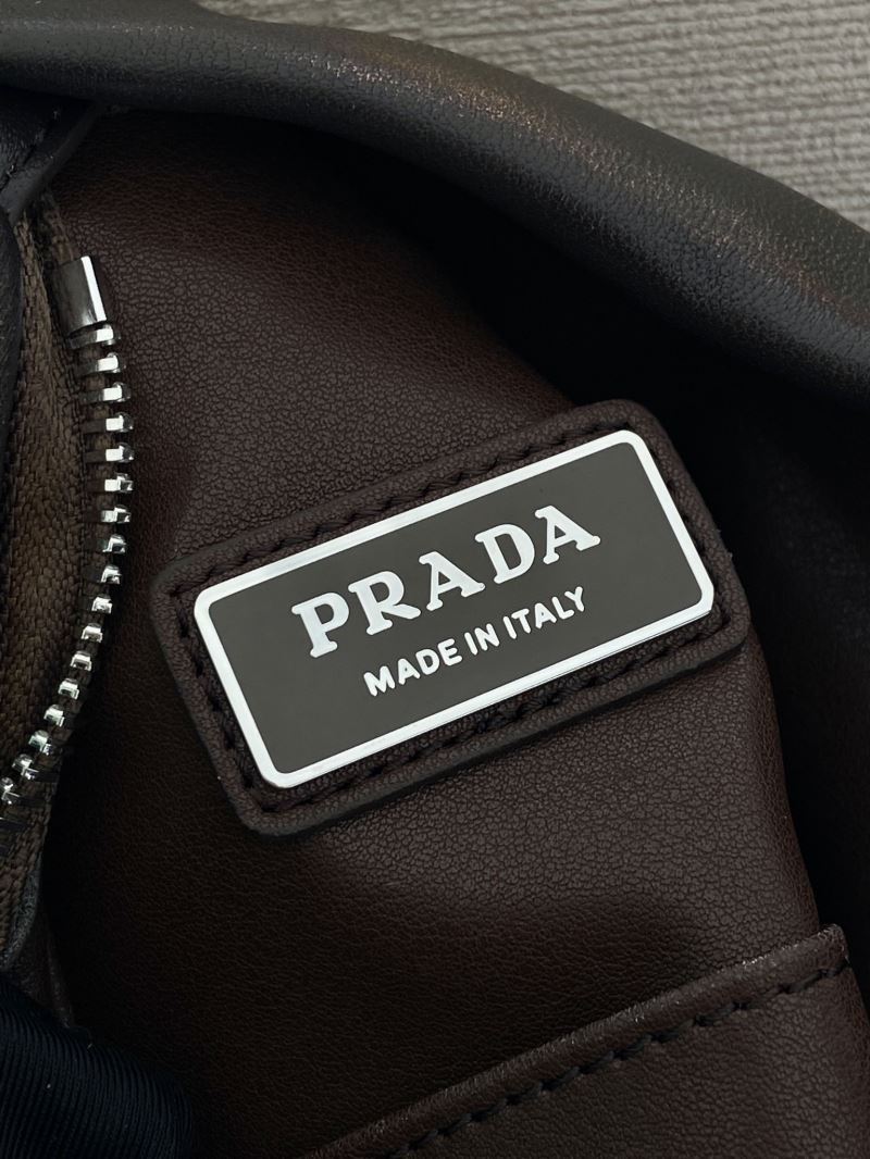 Pra*a waist chest packs